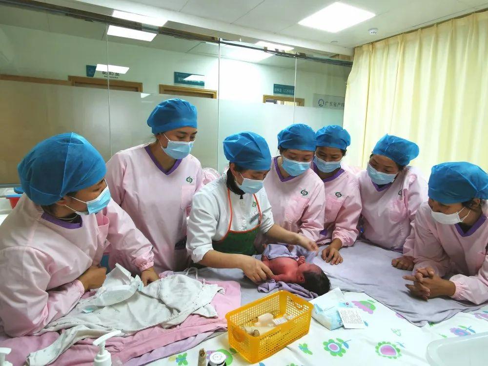 封丘县妇婴监护型护送